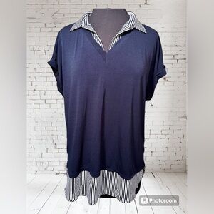 Adrianna Papell size small navy blue and white top
